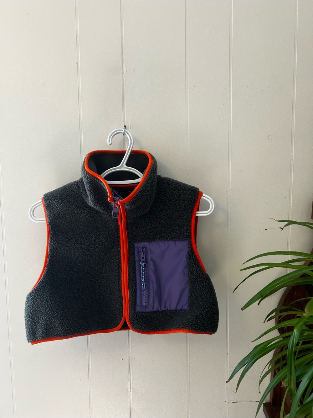 Zara cropped grey fleece vest